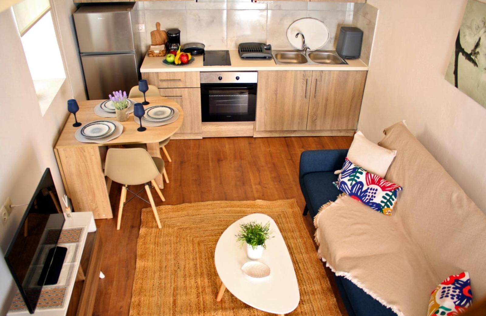 Fanis House Appartement *